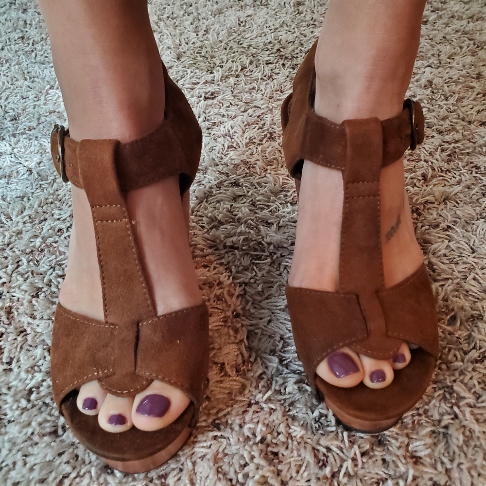 Wedges - Picture 2 of 3